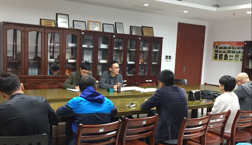 JVH@U[K[A({)]]]42OVO2Y1