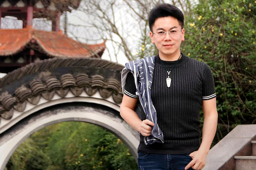 东方辰罡（陈博）